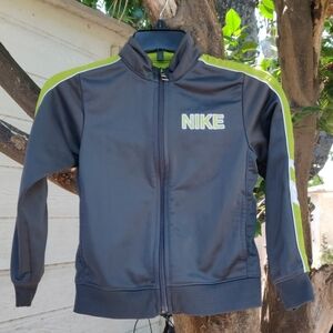 Nike boy sweater size 4T